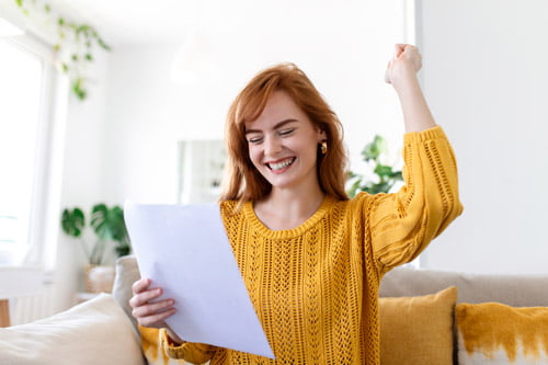 Woman driver claiming a car tax refund from the dvla